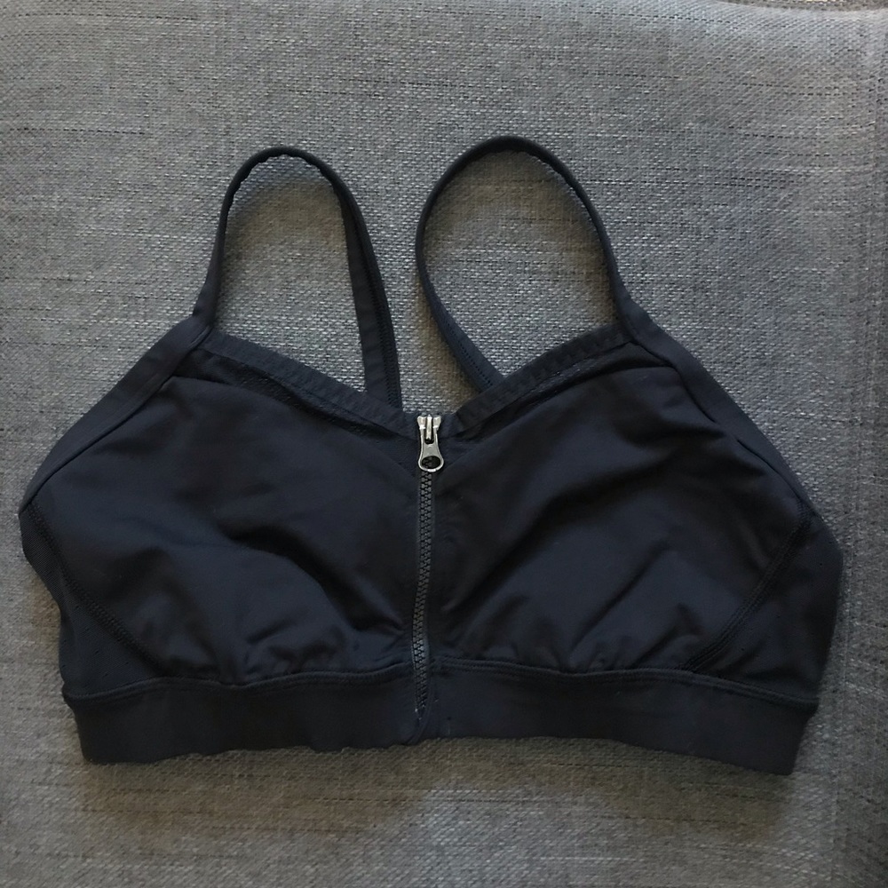 Lululemon sports bra!